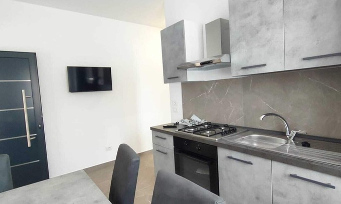 Torre Pedrera Apartamento | Villa Borghesi suites app 7 secondo piano