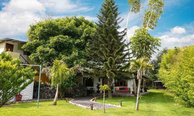 Banos de Agua Santa Villa | Villa Bossano Samar