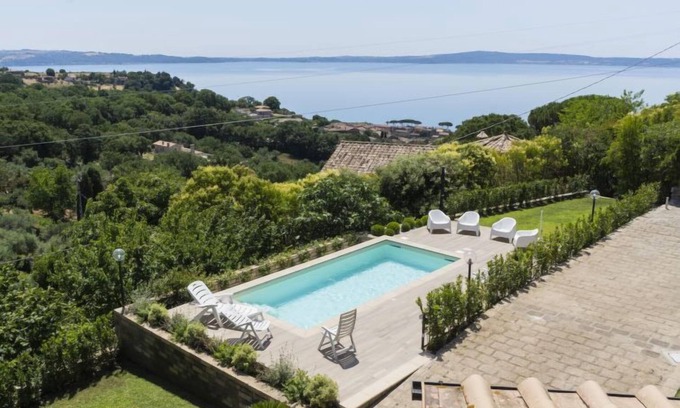 Lake Bracciano Casa | Villa Bougainvillea by Interhome