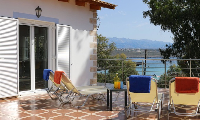 Livadi Villa | Villa Bougainvillea, a solo unos pasos de la playa