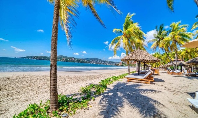 Ixtapa - Zihuatanejo Casa | Villa Bougainvillea at Villas del Sol