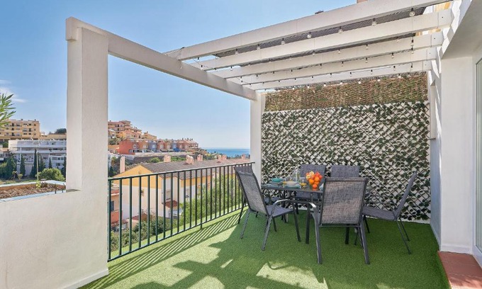 Torre de Benagalbon Casa | VILLA by the beach. Pool, Priv Parking and Golf