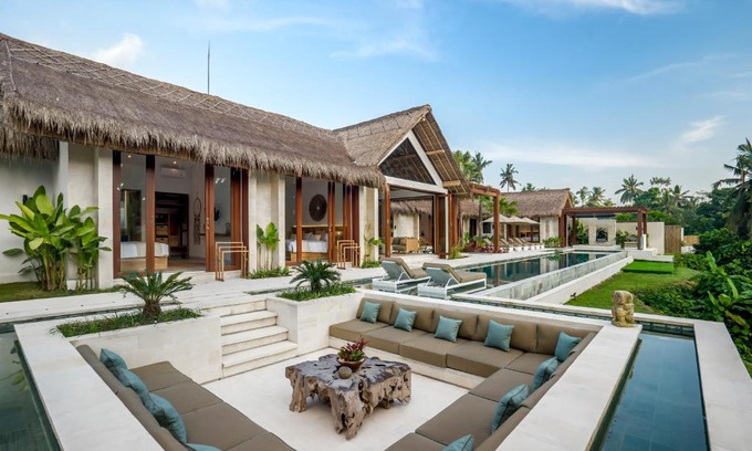 Peliatan Villa | Villa Calamansi by BaliSuperHost