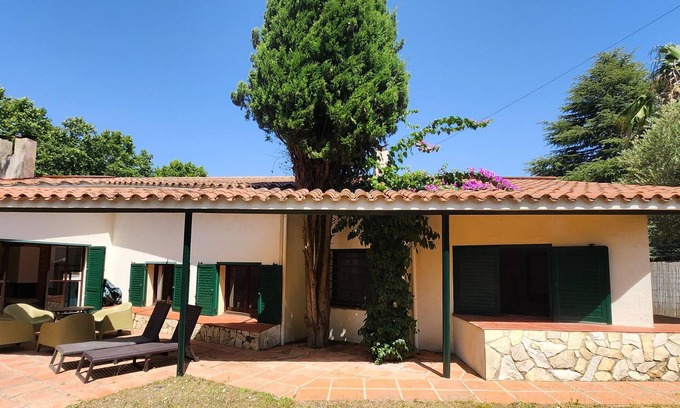 Caldes de Malavella Casa | Villa Caldes de Malavella, 3 bedrooms, 6 persons