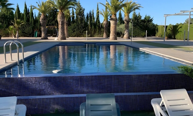 Yecla Villa | Villa 'Campo Premium' con vistas a la montaña, Wi-Fi y aire acondicionado