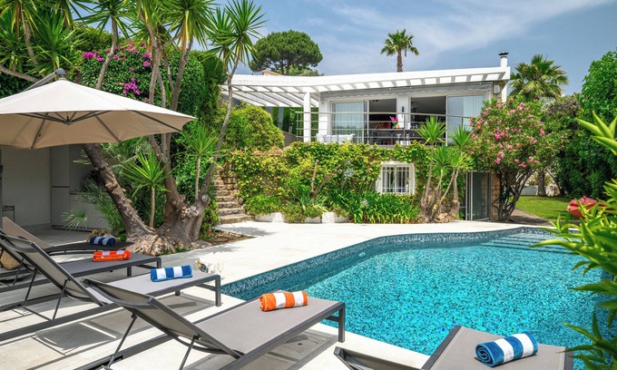 La Croix des Gardes Villa | CANNES: villa californiana, muy privada, a 15 minutos a pie de la playa. Niño amigable