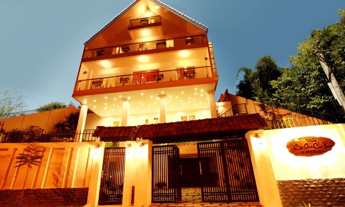 Phuong Villa | Villa Cao Gia Chi Bao (Villa de lujo en la ladera con vista al valle)