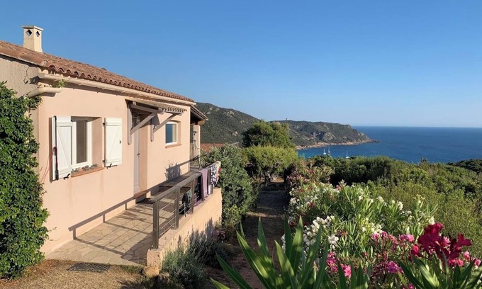 Coti-Chiavari Casa | Villa Capo di Muro, vista al mar, playas y paseos.