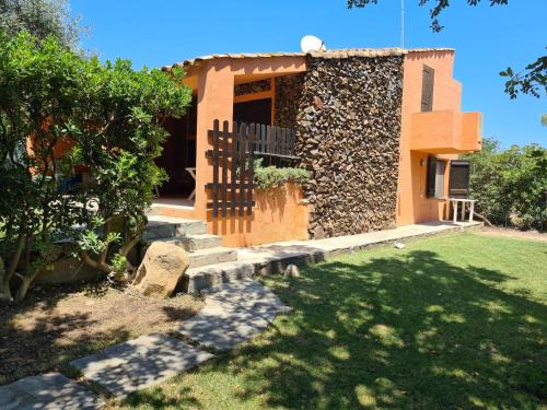 Villaggio Mandorli Casa | Villa caposchiera a 500 metri dal mare