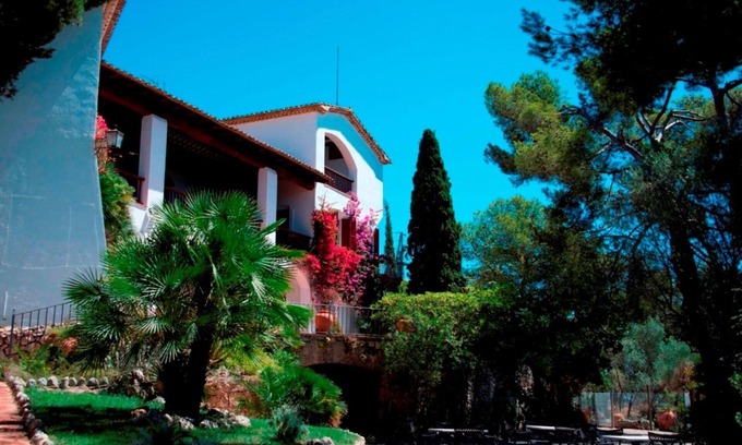 Vallpineda Casa | Villa Caprici Sitges: The Authentic Catalan Villa