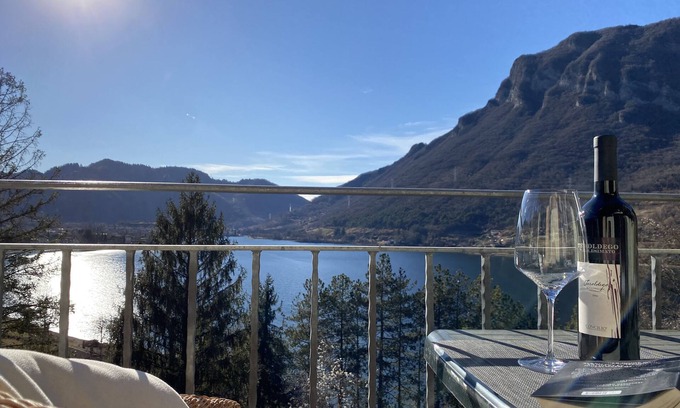 Idro Apartamento | Villa Carlotta tipo C1, gran vista, gran balcón, 300m al lago, 4-5 personas.