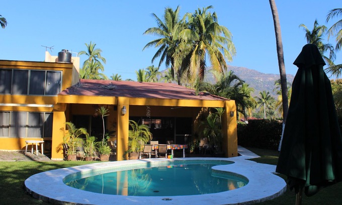 Club Santiago Casa | Villa Carmita - Club Santiago