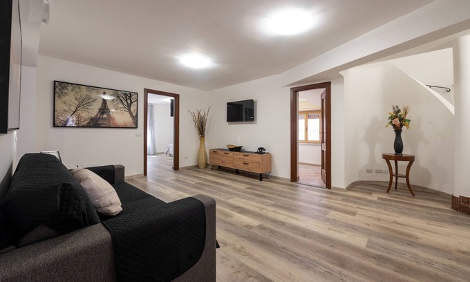 Torre Colonna-sperone Villa | Villa 'Carola Piano Terra' con piscina compartida, Wi-Fi y aire acondicionado