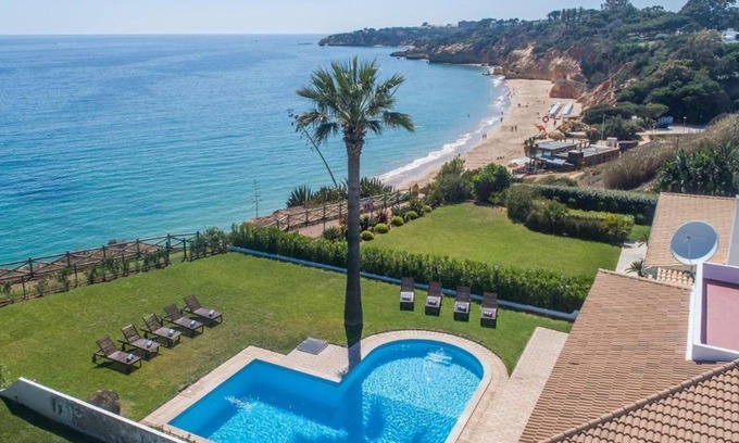 Olhos D'Agua Casa | Villa Casa Amendoeiras by LovelyStay