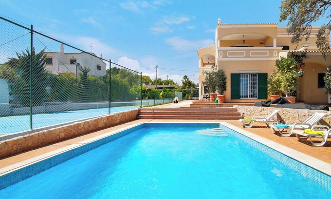 Olhao Villa | Villa 'Casa Do Sobreiro' con vistas al mar, Wi-Fi y aire acondicionado