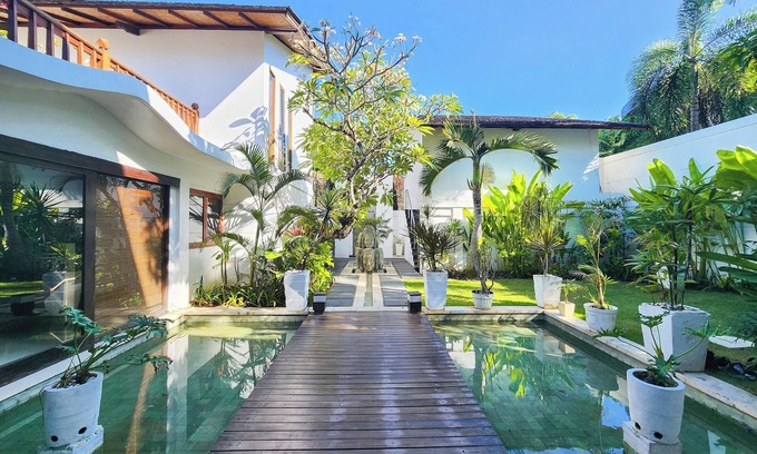 Sanur Kauh Villa | Villa Casis by Nagisa Bali