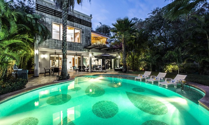 Playacar Fase II Villa | Villa Caterina: 5 minutos de la Playa, Desayuno + Carrito de Golf incluido.