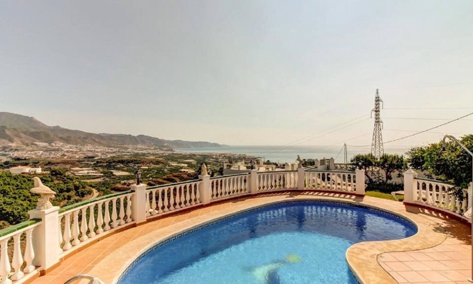 Rio Velez Chalet De Esquí | VILLA CEREZO
