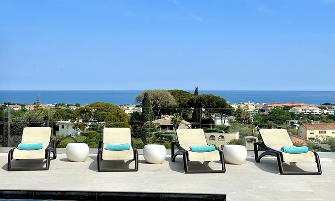 Antibes Villa | Vista panorámica al mar, villa clasificada 5 Piscina climatizada Spa Billard