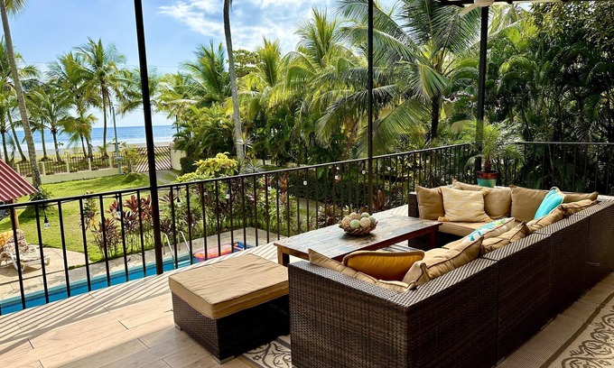 Esterillos Oeste Casa | Villa CocoSol - Gran Casa Frente al Mar con Piscina