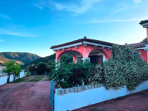 Porto San Paolo Villa | Villa con giardino e spettacolare vista mare a Porto San Paolo