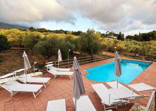 Ventimiglia di Sicilia Casa | Villa con Piscina