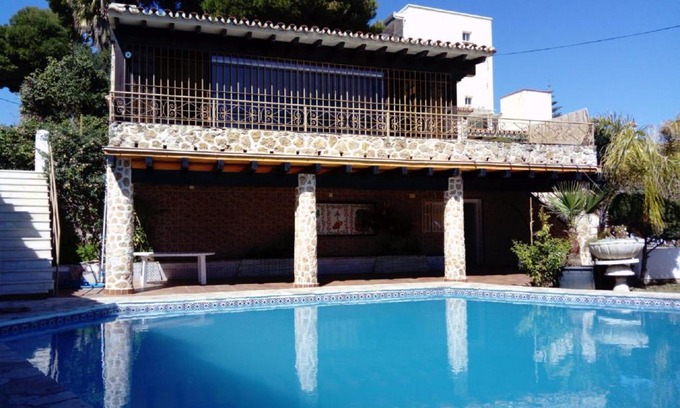 Carihuela Casa | Villa con piscina privada