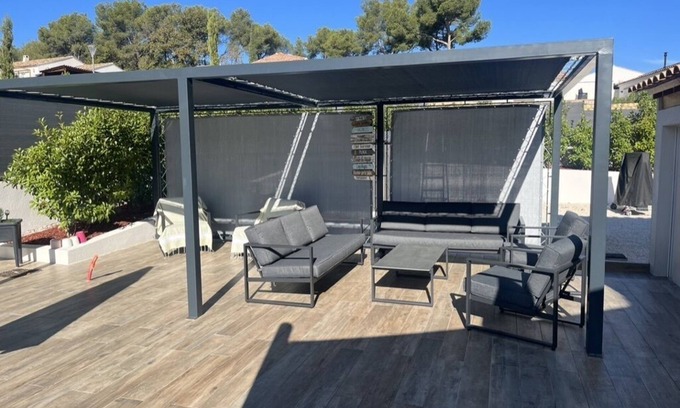 La Crau Villa | Villa Contemporaine Dans Lotissement au Grand Confort 8 Personnes