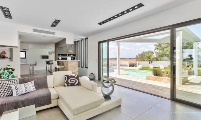 Draguignan Villa | Villa Contemporaine 30km DE ST Tropez- Salle DE Cinema ET Fitness