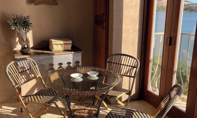 Clear Lake Villa | Villa Contenta on Clearlake. A True Italian Villa on Lower Lake with Dock!
