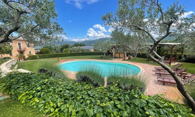 San Brizio Casa | Villa, cabaña, estudio de yoga + piscina en un oasis de paz. Spoleto 10 minutos. Roma 1 hora