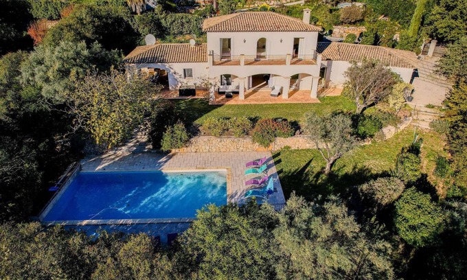 Tourrettes-sur-Loup Chalet De Esquí | Villa Cramond – Pool & unspoiled nature
