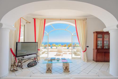 Praiano Villa | Villa Cristina -No steps-Amalfi Coast Views -Hot tube