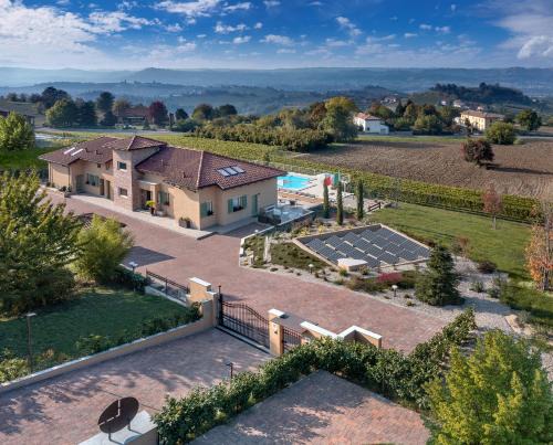 Castagnole delle Lanze Cama Y Desayuno | Villa Cristina Suite