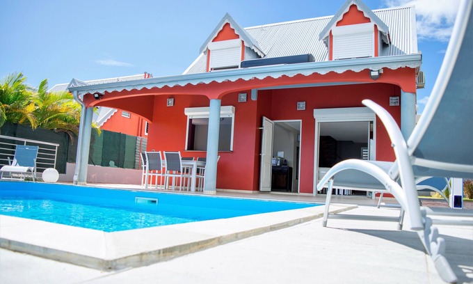 Sainte-Anne Villa | VILLA D'ALICE 1 CENTRO DE LA CIUDAD A 10 minutos A PIE DE LA PLAYA DE BOURG 3 ESTRELLAS