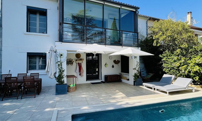 Villeneuve-les-Avignon Villa | Villa D'architecte Avec Piscine au Coeur D'un Parc