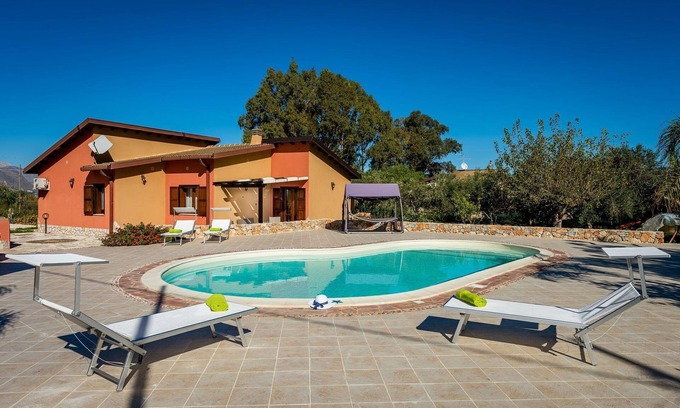 Castellammare del Golfo Villa | Villa en Castellammare Del Golfo con 3 habitaciones, capacidad 6