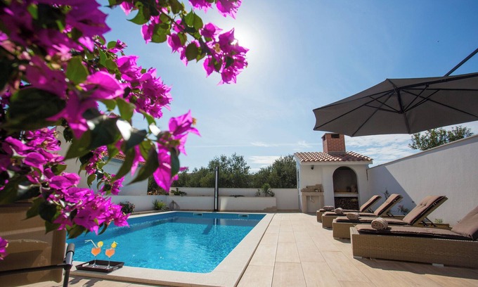 Mejasi Casa | Villa Dalmare Split - Piscina privada de hidromasaje
