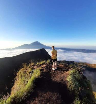 Songan Cama Y Desayuno | Villa Dangka mountain view