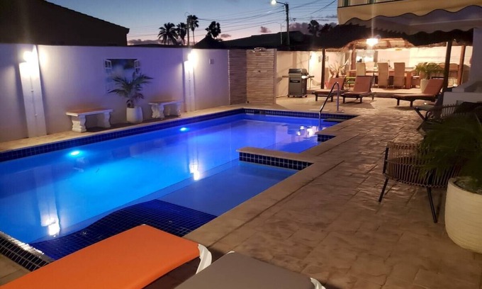 Palm Beach Villa | Villa de Leon, suitable for 14 persons. 5 bedrooms, 5 bathrooms