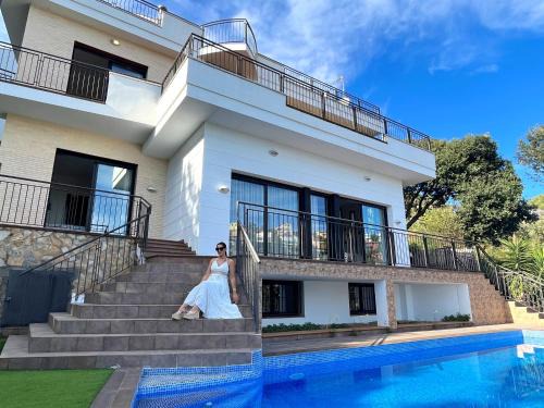Santa Susanna Villa | Villa de lujo con vistas al mar y piscina privada