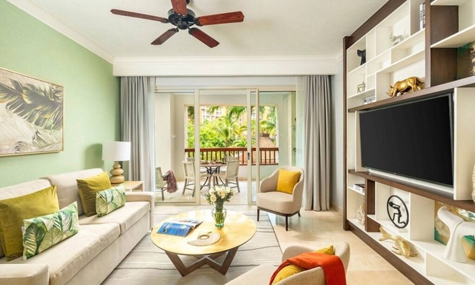 Downtown Cancun Complejo | Villa Del Palmar Cancun Resort: experience a luxury stay.