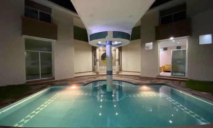 San Luis Potosi Villa | Villa delfines, suite, alberca y 4 habitaciones