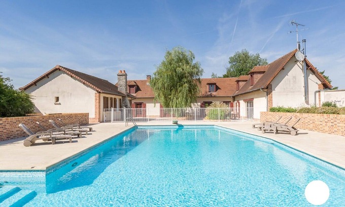 Cuigy-en-Bray Cabaña | Villa des Eaux ouies, encantadora casa con piscina climatizada para 14 personas