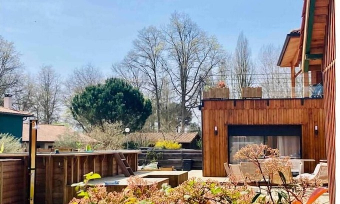 Vielle-Saint-Girons Villa | Villa des Pavillons du Lac
