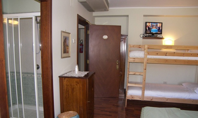Sant'Elia Fiumerapido Cama Y Desayuno | Villa Des Reves en el verde cerca de Montecassino