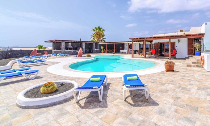 Playa Blanca Villa | Villa Deseo Sol - Cinco Habitaciones Villa, Capacidad 10