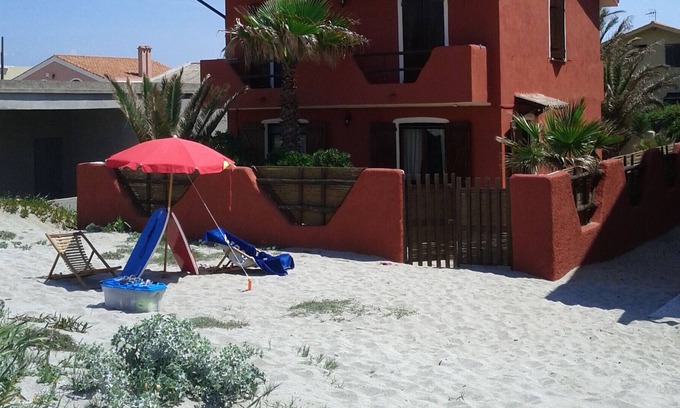 Castello Villa | Villa directly on the beach