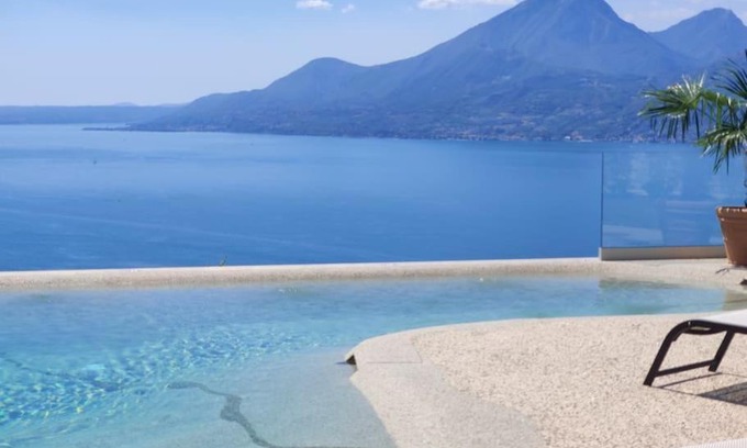Brenzone sul Garda Apartamento | Villa Divina22-APT Unica-Con piscina e vista lago