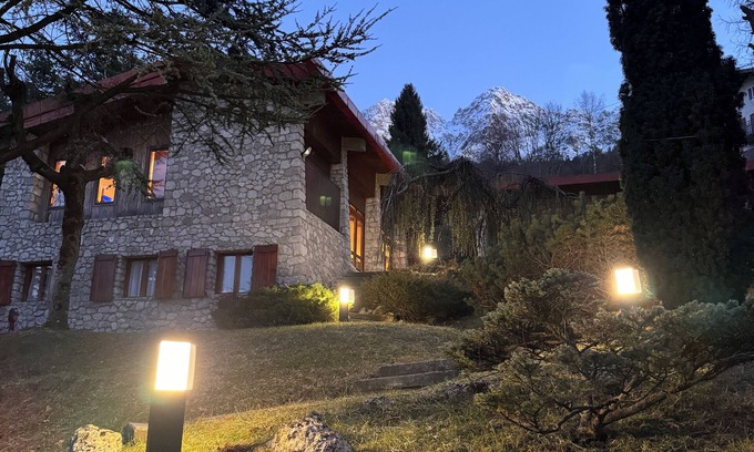 Miragolo San Salvatore Chalet De Esquí | Villa Dragon Chalet